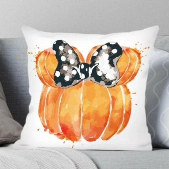 🎃HOST PICK🎃SPECIAL EDITION: MINNIE MOUSE THROW PILLOW SET OF 2 OR INDIVIDUAL - Picture 4 of 4